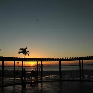O Paraíso é Aqui - Golden Arraial do Cabo
